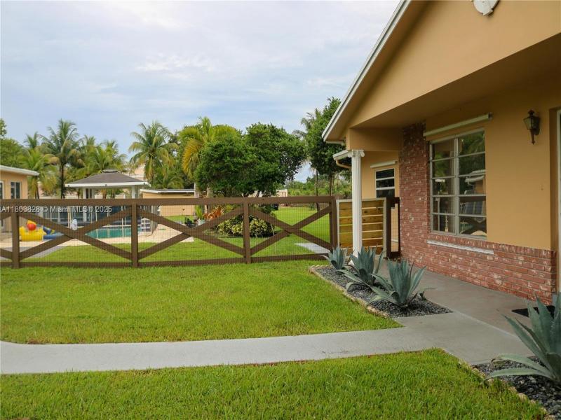 Property photo # 8