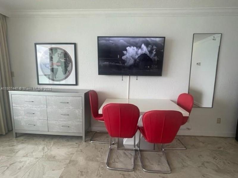 Condo for sale at Aventura Beach Club 714
