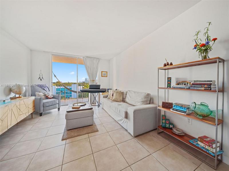 Property photo # 6