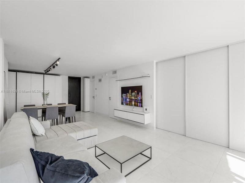 Condo for sale at Palm Bay Condo 6C