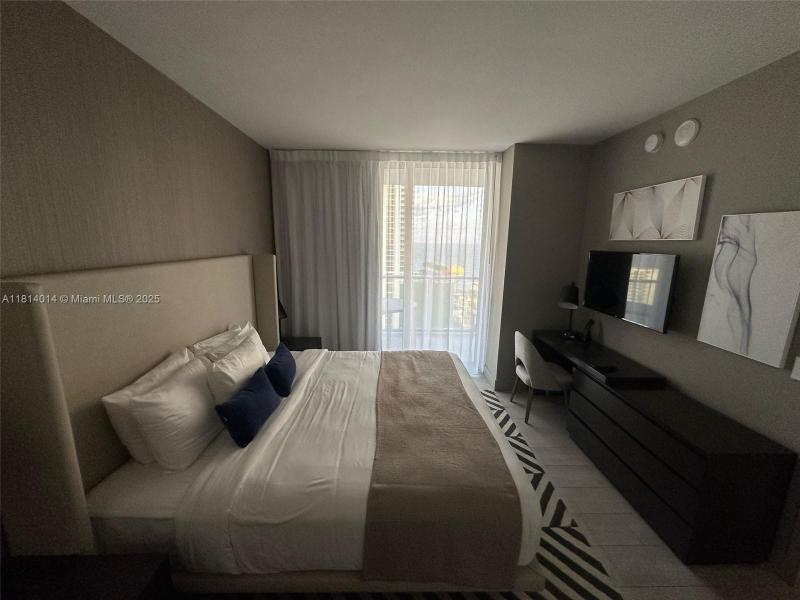 Condo for sale at Hyde Beach House R1707
