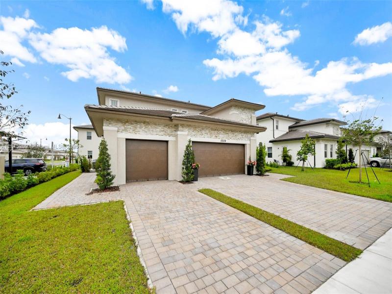 Property photo # 3