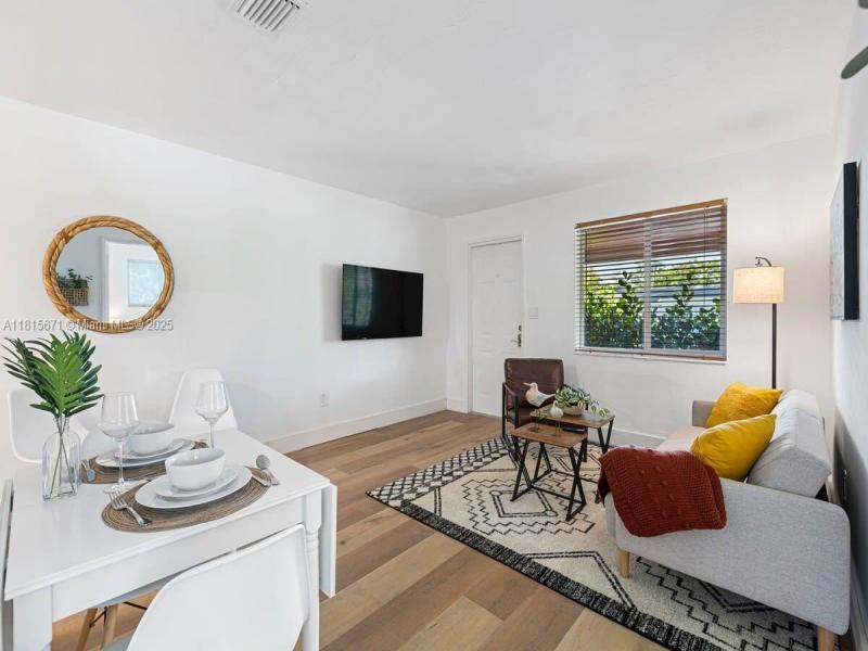 Property photo # 9