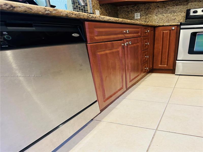 Property photo # 6