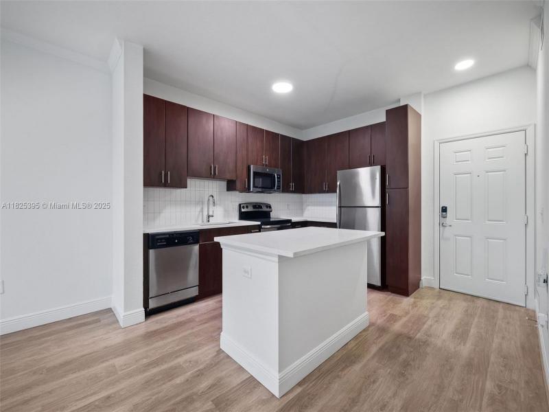 Property photo # 8