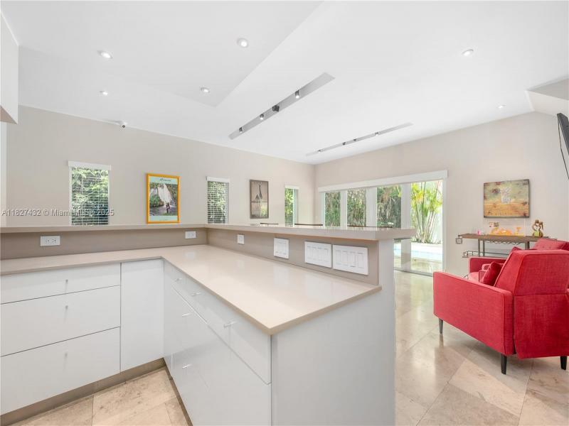 Property photo # 7