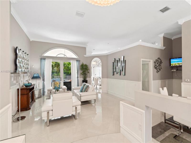 Property photo # 7