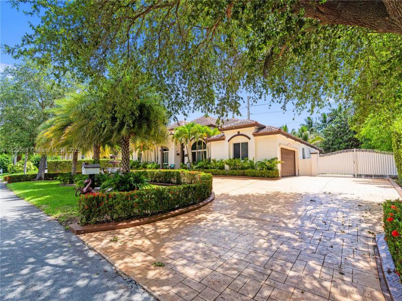 Property photo # 4