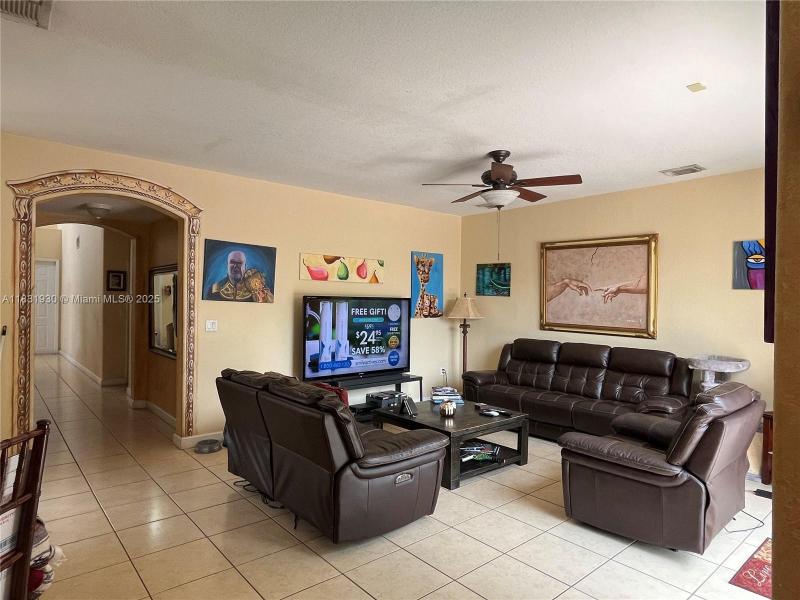 Property photo # 4