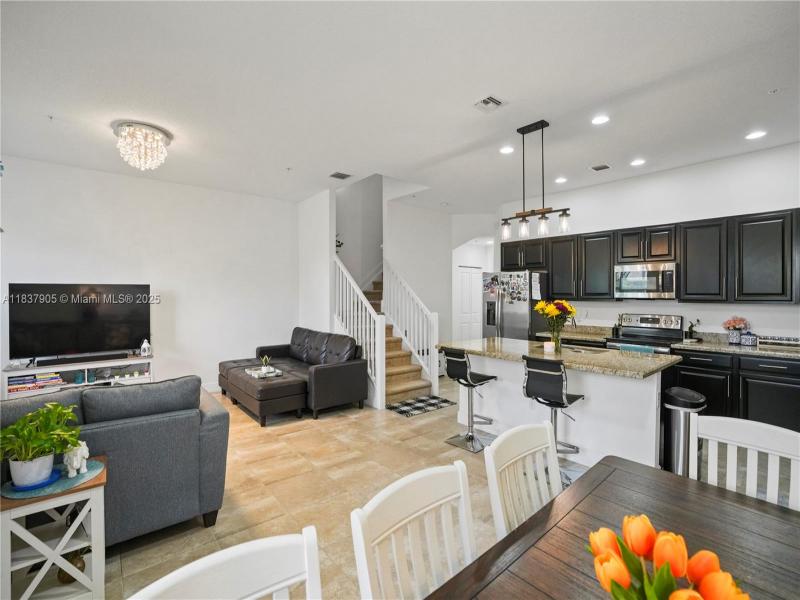 Property photo # 4