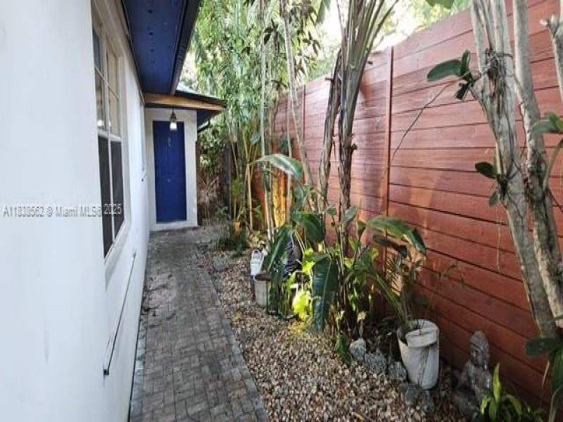 Property photo # 4