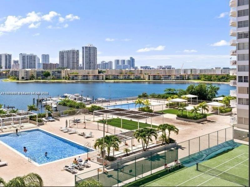 Apartment for rent at Del Prado South Tower 1202