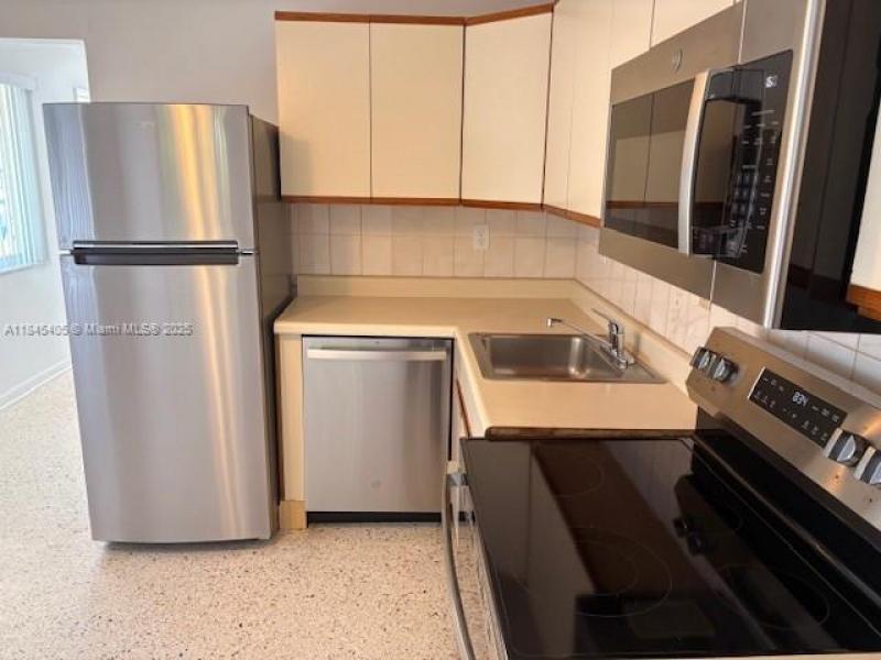 Property photo # 8