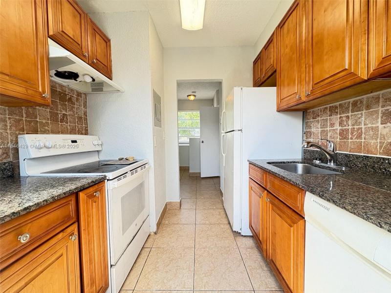 Property photo # 0
