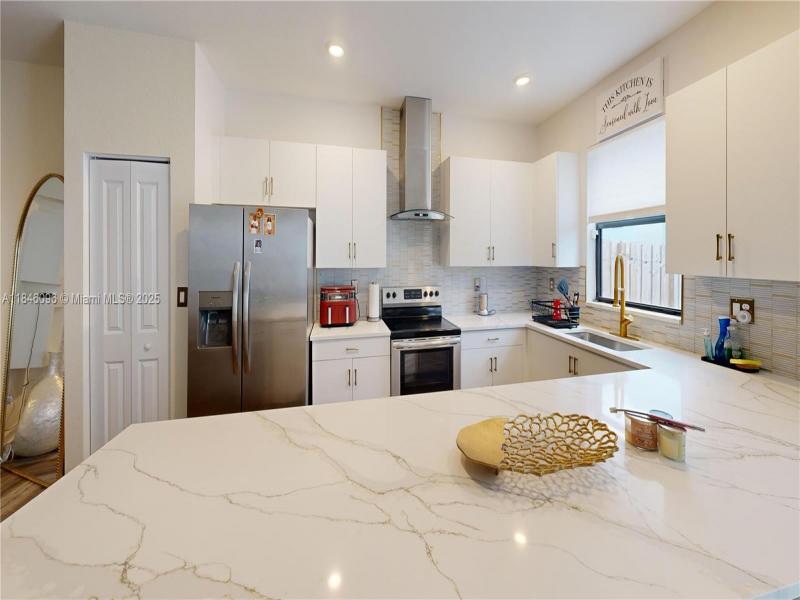 Property photo # 7