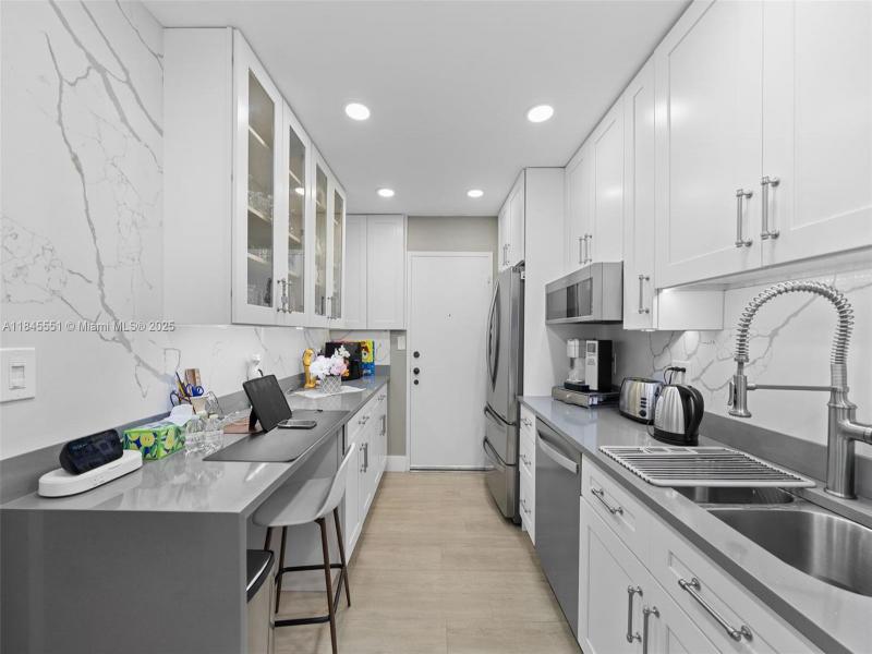 Property photo # 9
