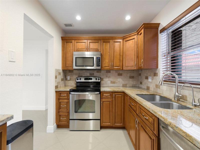 Property photo # 7
