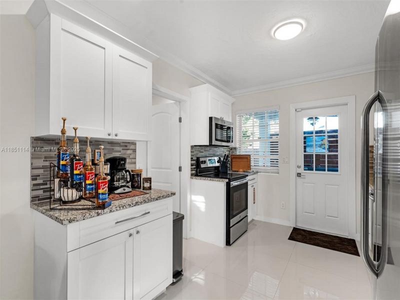 Property photo # 9