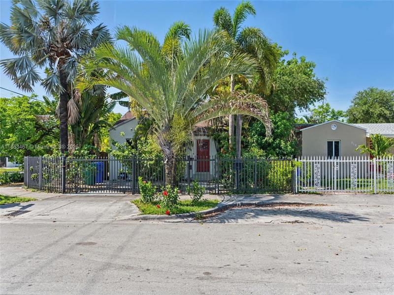 Property photo # 1