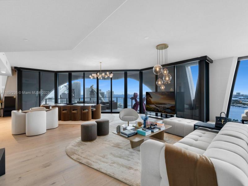 Property photo # 9