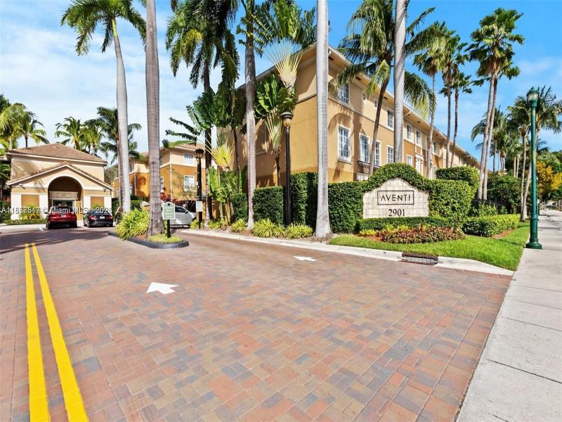 Comprar apartamento en Aventi at Aventura 801