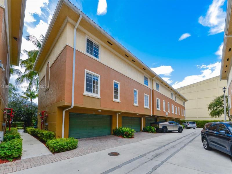 Comprar apartamento en Aventi at Aventura 801