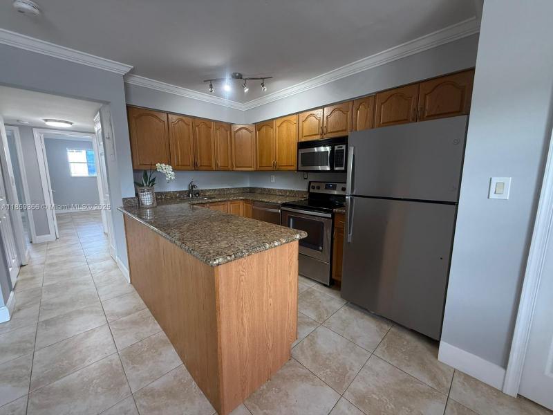 Property photo # 6