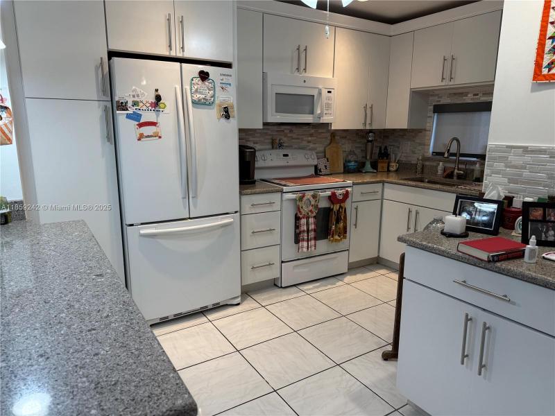 Property photo # 4