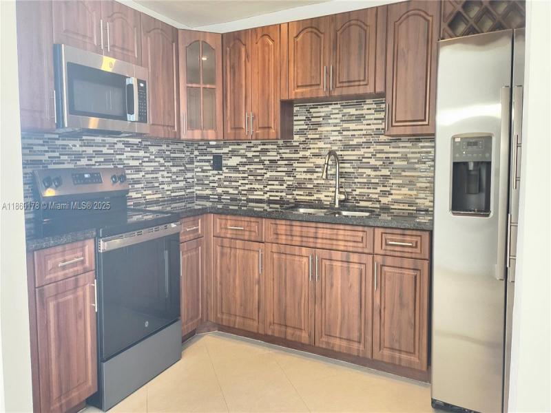 Property photo # 6