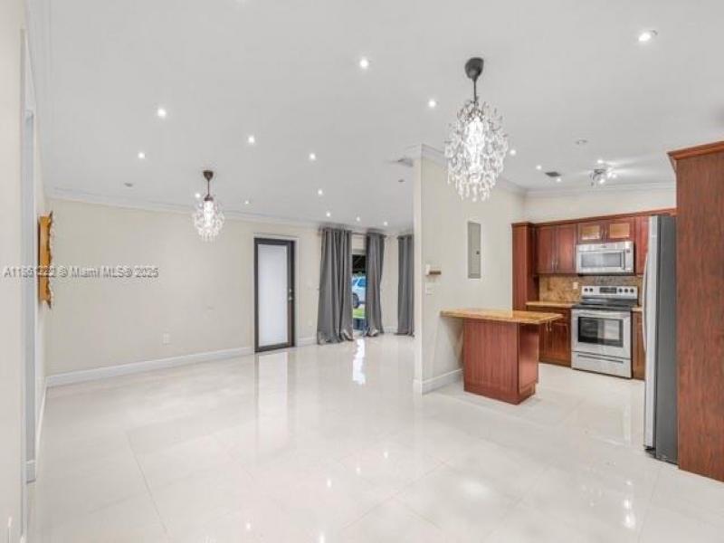 Property photo # 7