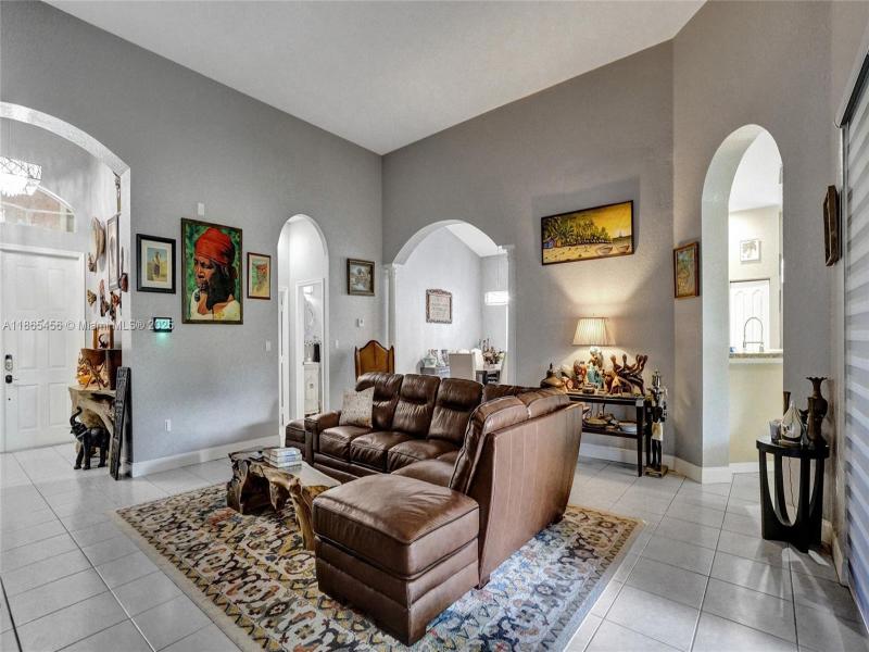 Property photo # 4