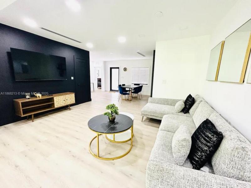 Property photo # 4