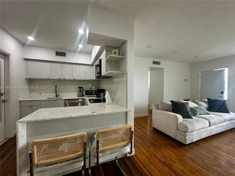 Property photo # 8
