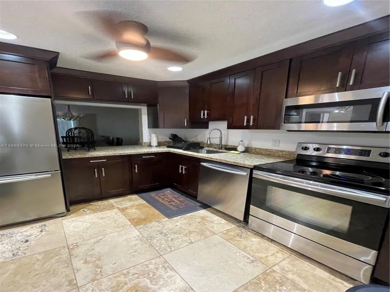 Property photo # 9