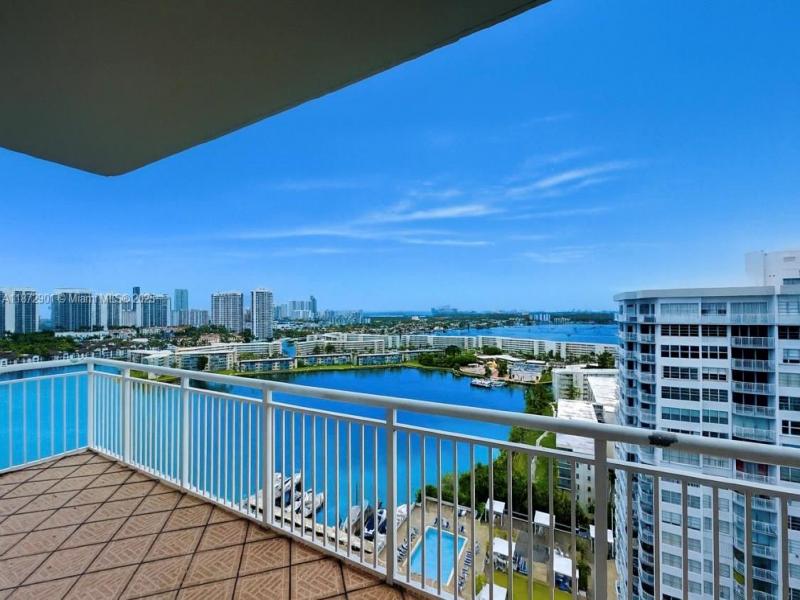 Del Prado South Tower Apt #PH03 & PH04