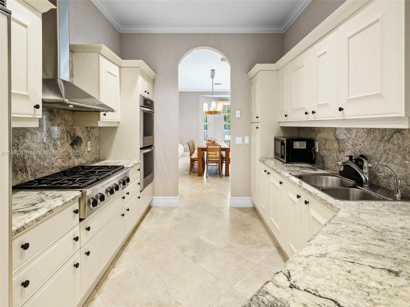 Property photo # 7
