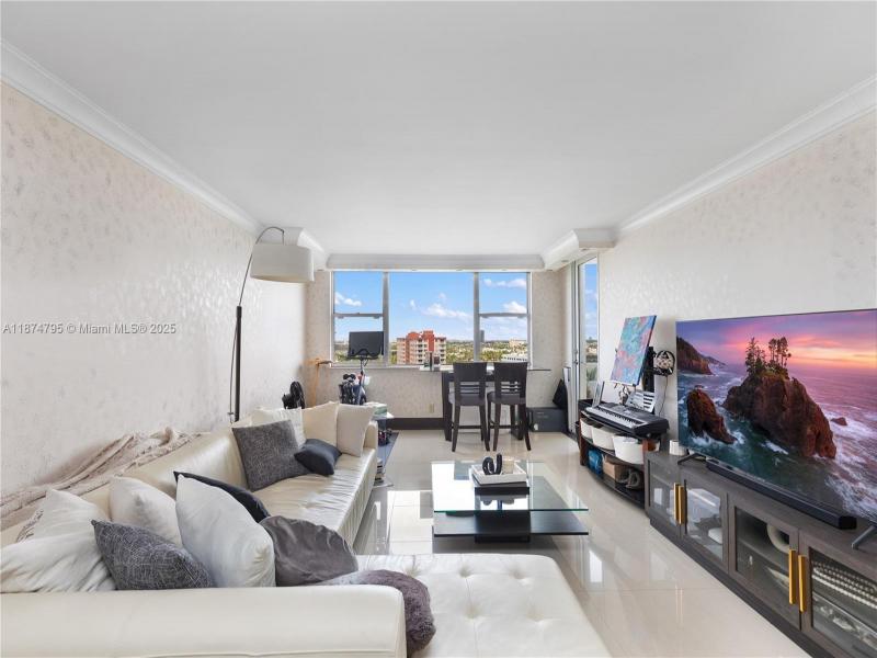 Condo for sale at Parker Dorado 1517