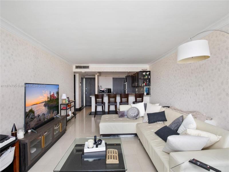 Condo for sale at Parker Dorado 1517