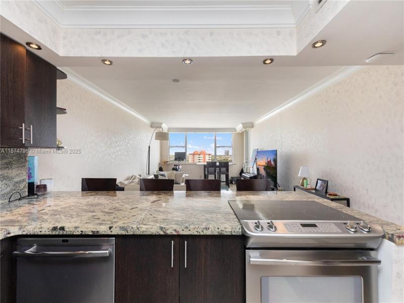 Condo for sale at Parker Dorado 1517