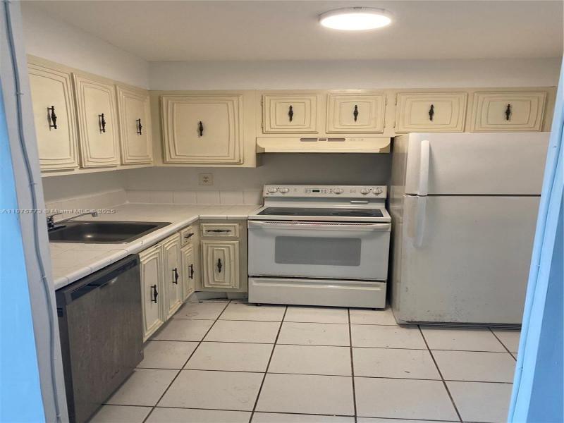 Property photo # 6