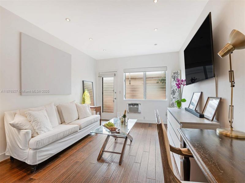 Property photo # 4
