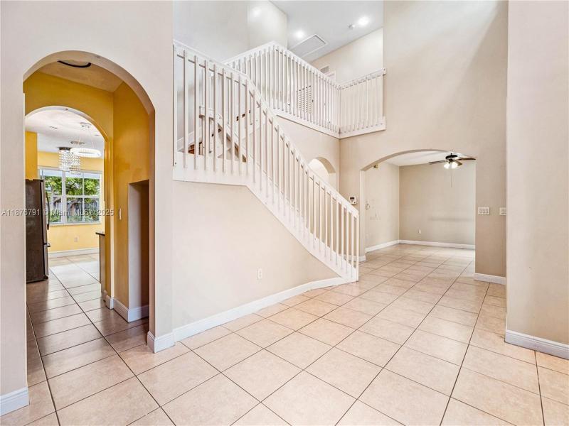 Property photo # 9