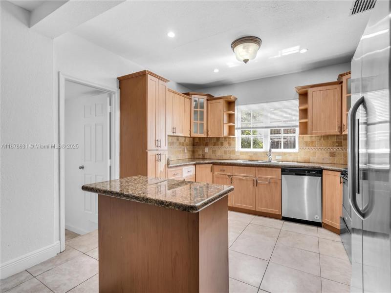 Property photo # 7