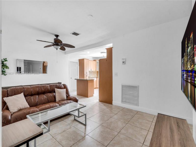 Property photo # 9