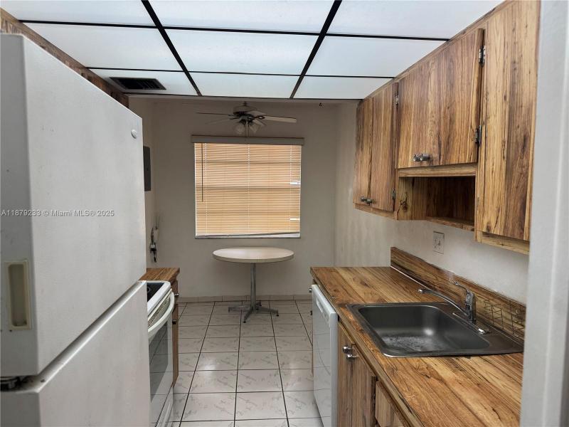 Property photo # 6