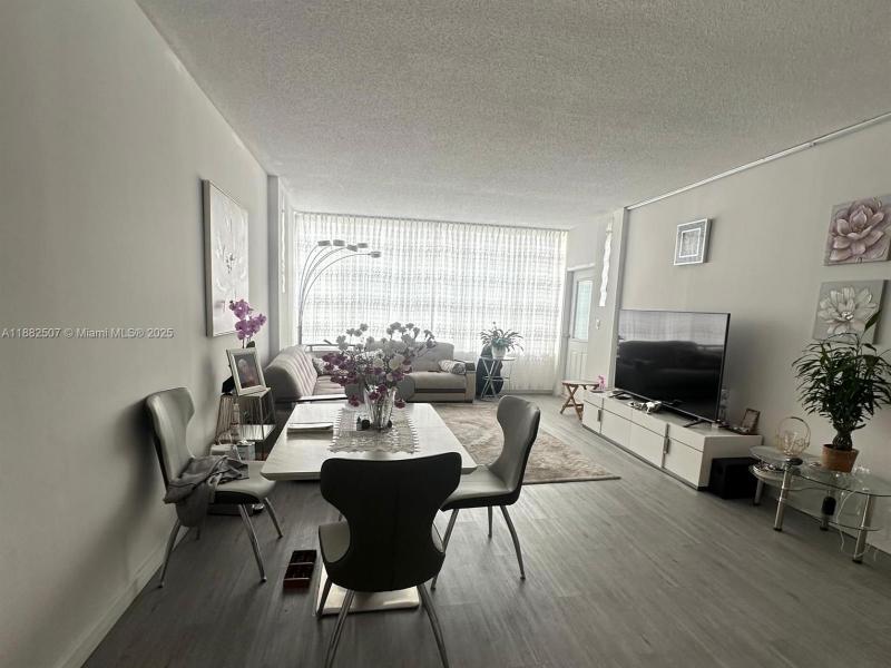 Condo for sale at Imperial Towers PH-6