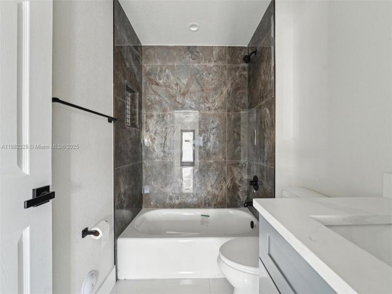 Property photo # 4