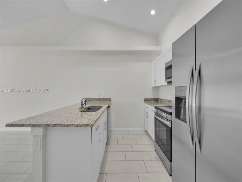 Property photo # 8