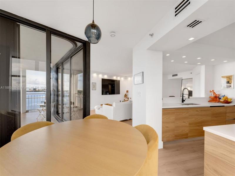 Comprar apartamento en Towers of Quayside 4 2211