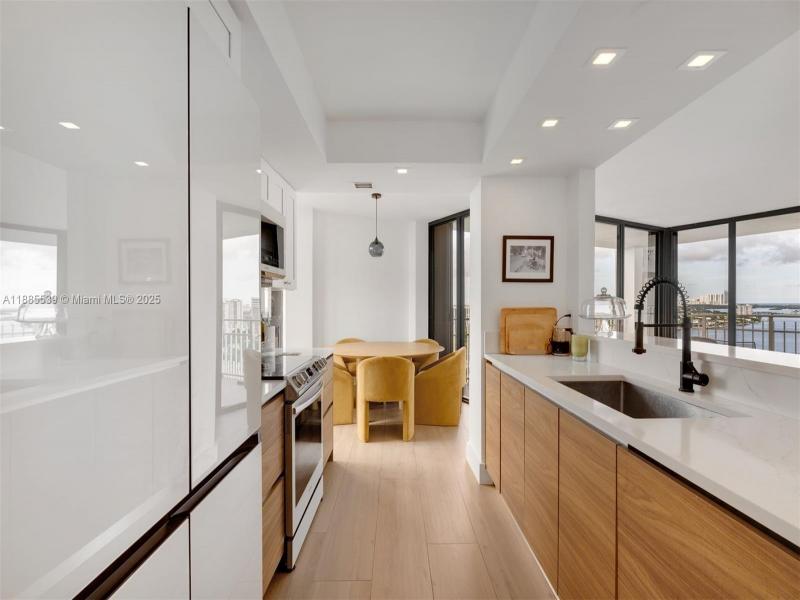 Comprar apartamento en Towers of Quayside 4 2211
